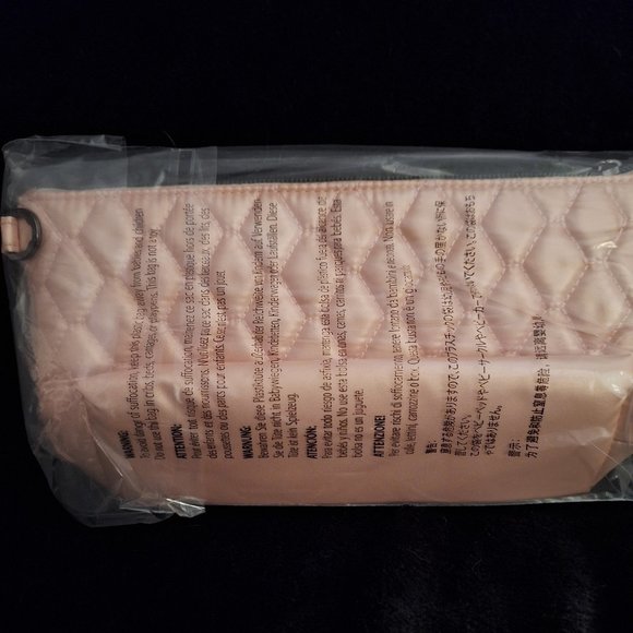 Lug Shiplap RFID Wristlet Pouch NWT - Metallic Rose Gold - Picture 5 of 5